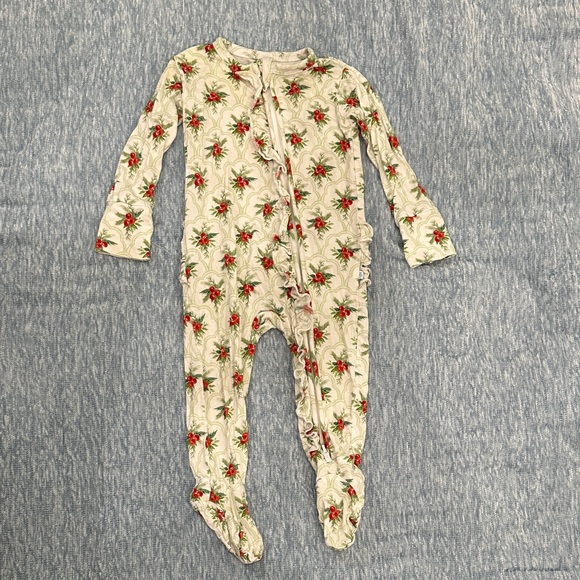 Posh Peanut Other - Posh Peanut White, Green and Red Floral Kids Footie